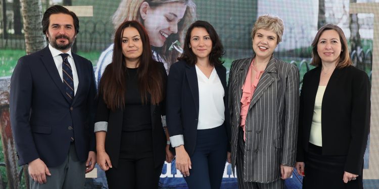 AstraZeneca ve TOÇEV, Genç Sağlığı Raporu’nun bulgularını kamuoyuyla paylaştı